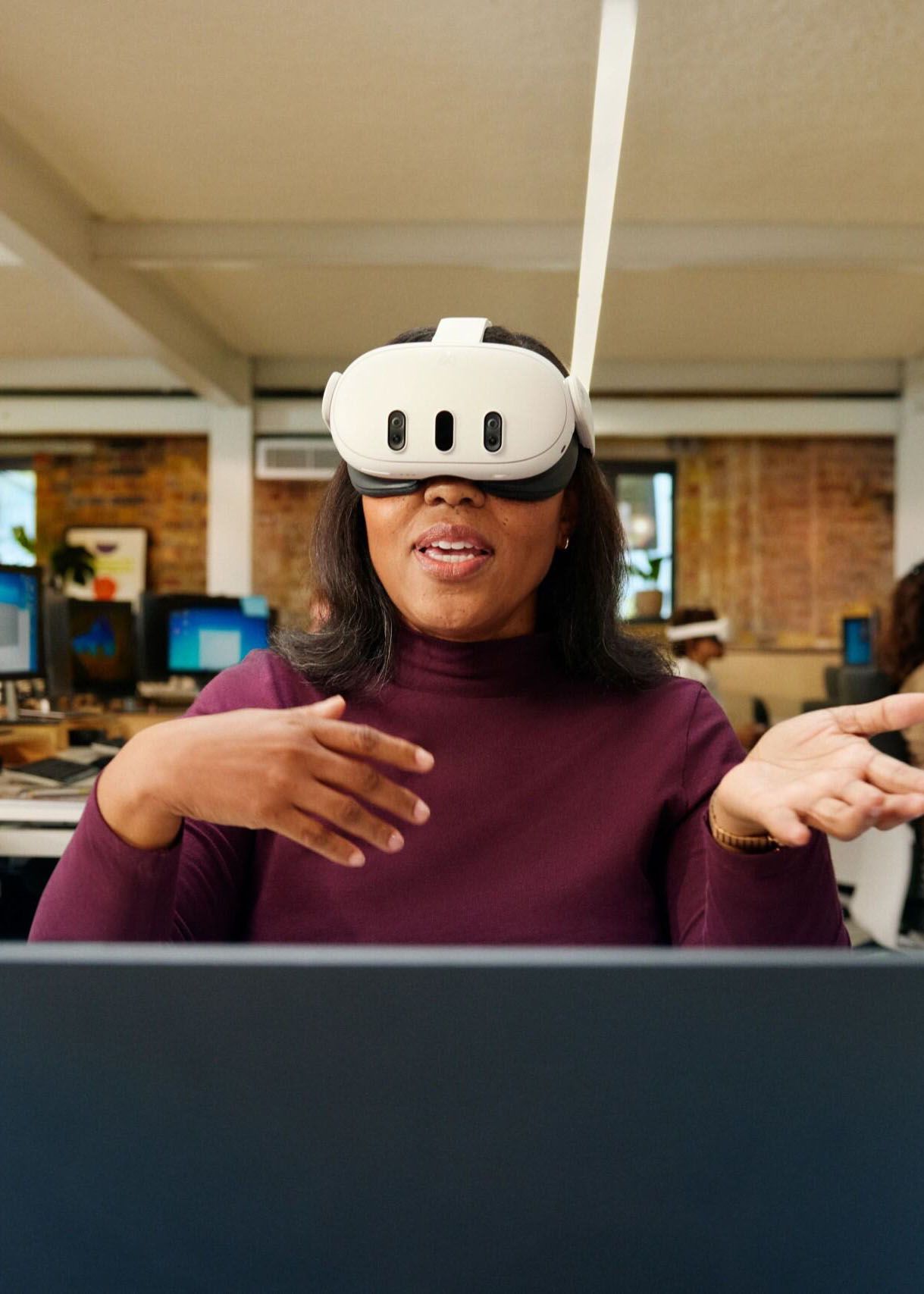 Cornerstone Immerse Companion está disponible tanto en dispositivos espaciales como en desktops